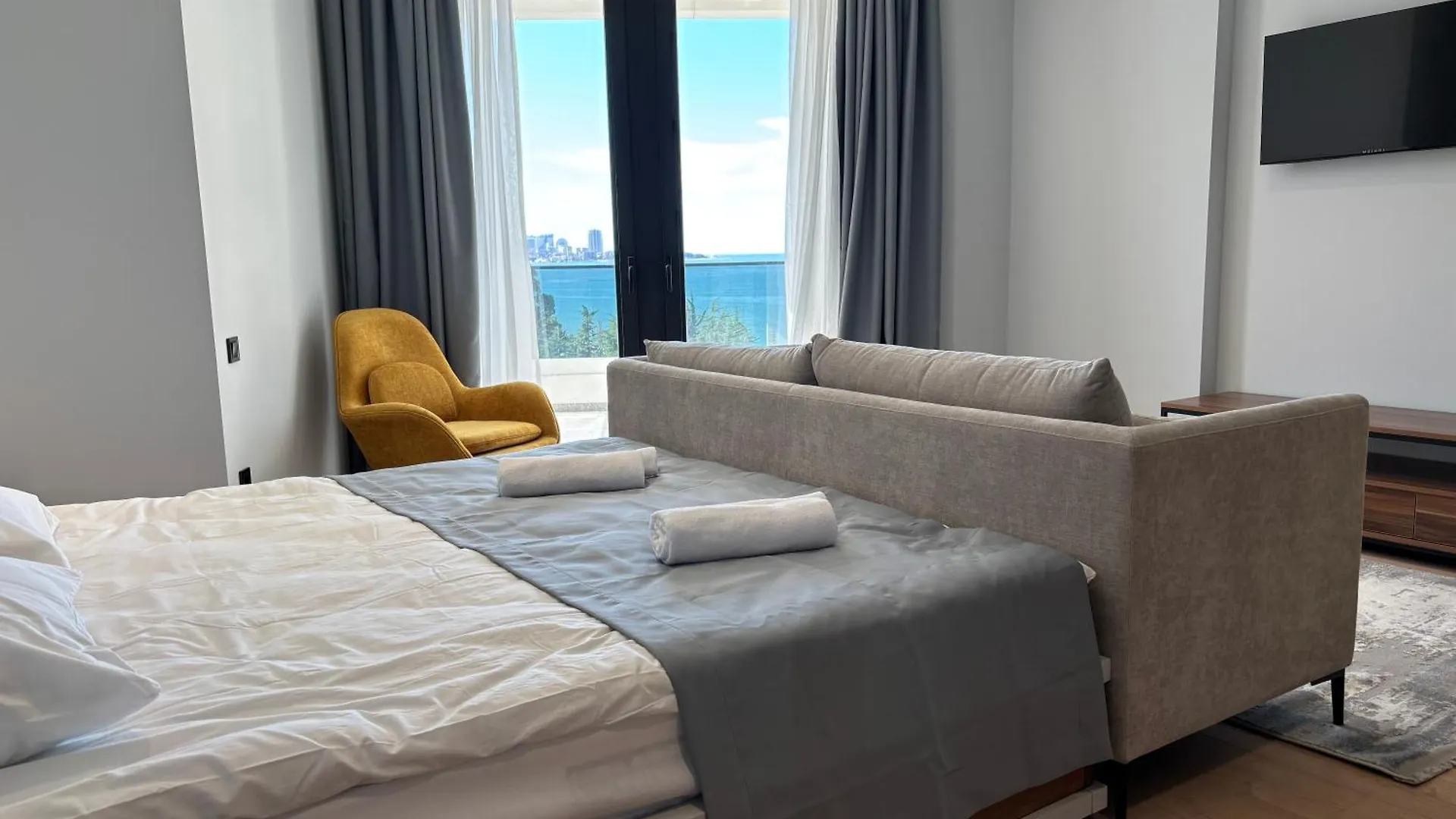 New Apartments Mziuri Gardens Batumi