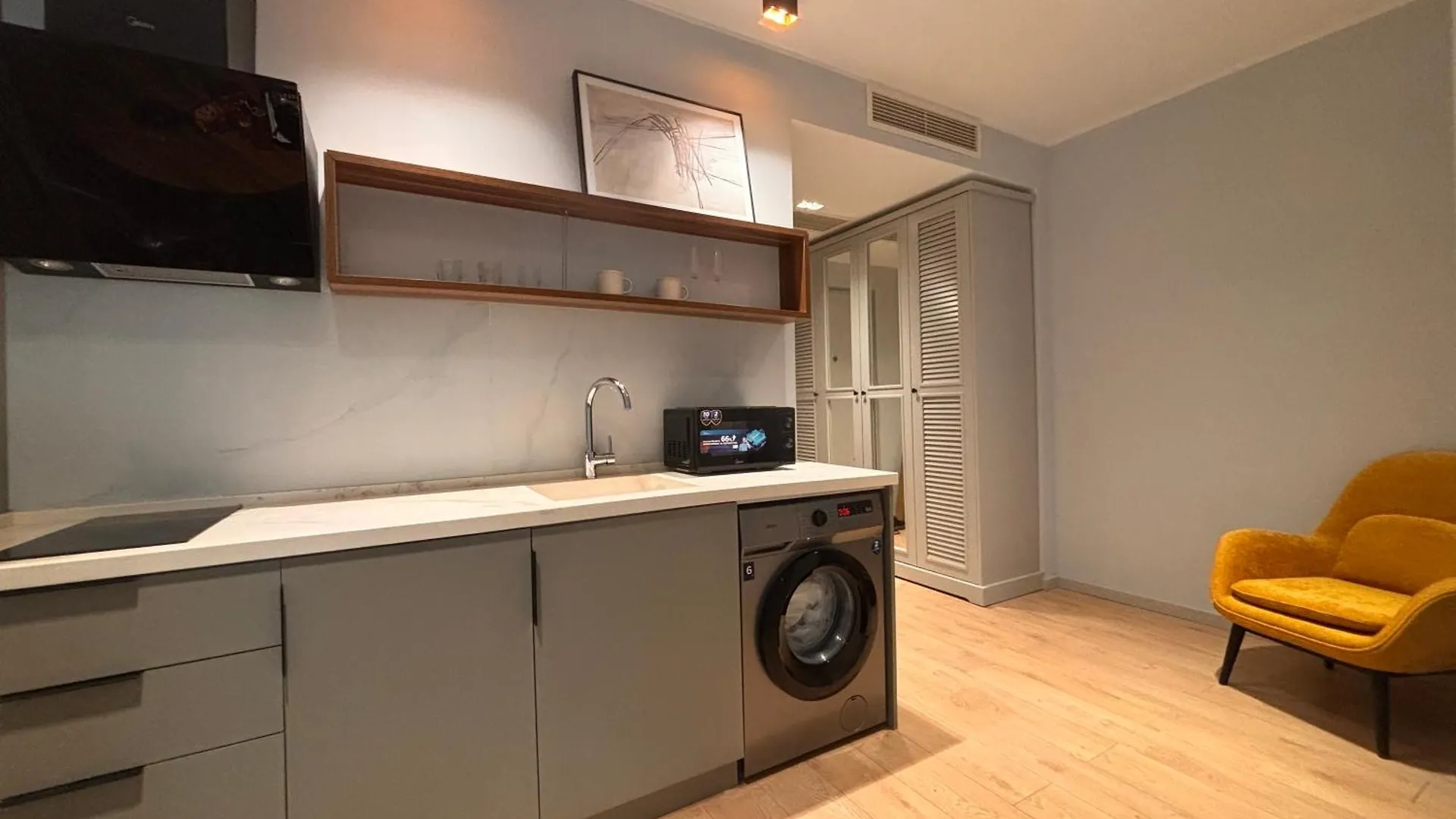 New Apartments Mziuri Gardens Batumi 0*,  Georgia